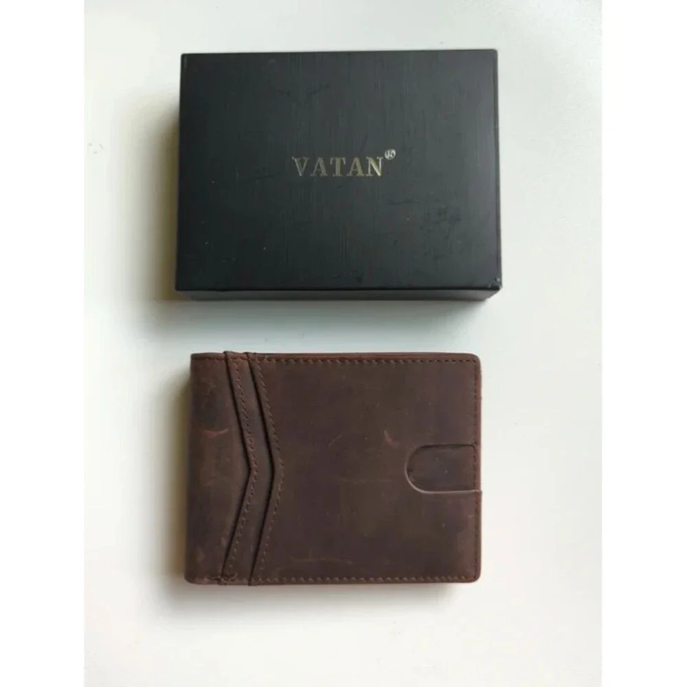 Man's leather wallet